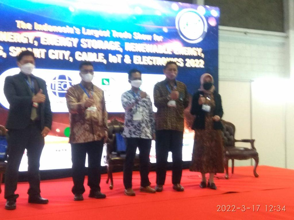 PAMERAN INAGREENTECH 2022: MENTERI ERICK THOHIR AJAK SEMUA BUMN MEMASANG PLTS ATAP