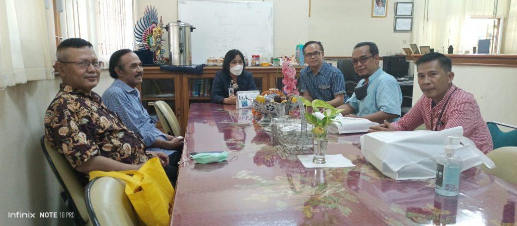 KPPI dan BALAI PUSTAKA Sambangi SMAN 53 Jakarta Timur