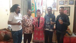 RAJA TABI PAPUA KUNJUNGI SULTAN PADANGGUNI
