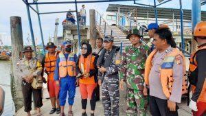 TNI AL, Lanal Dumai Evakuasi Korban Tenggelam Di Perairan Pulau Rupat