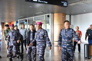 Wadan Lantamal XII Pontianak Sambut Inspektur Kormar di Bandara Supadio