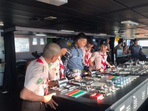TNI AL, Pramuka Saka Bahari Binaan Lanal Dumai Kunjungi KRI Banda Aceh-593