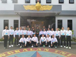 Komandan Lanal Bandung Lepas Pemberangkatan Casis Caba dan Cabawan TNI AL Tahun 2023