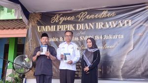 SEMARAKKAN RAMADHAN, SMPN 184 JAKARTA HADIRKAN UMMI PIPIK DIAN IRAWATI