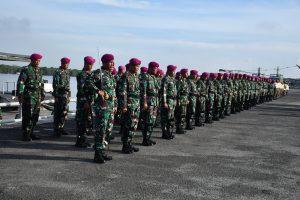 Asisten Perencanaan Danlantamal I Belawan Pimpin Upacara Penaikan Bendera