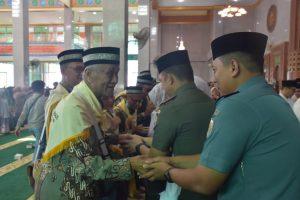 Danlanal Bintan Hadiri Pelepasan Jama’ah Calon Haji Kota Bintan Tahun 2023