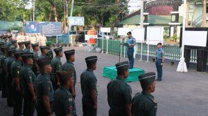 Danlanal Palembang Sebagai Pengambil Apel Pagi di Makodim 0418/Palembang