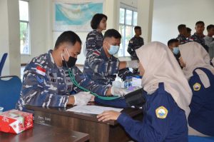 TNI AL Lanal Dumai Gelar Bakti Kesehatan Dalam Rangka Hari Donor Darah Sedunia Tahun 2023