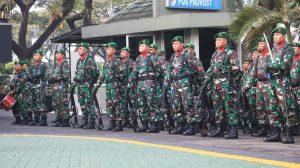 Danrem 052/Wkr, Brigjen TNI Putranto Gatot SH,S.Sos.,M.M. bertindak sebagai irup membacakan amanat Pangdam Jaya