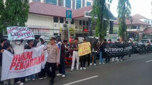 Komunitas Anti Mafia Tanah (Komat) Kembali Menggelar Aksi Damai Lanjutan Dengan Puluhan Massa