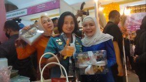 Komandan Beserta Personel dan Pengurus Jalasenastri Cabang 9 Korcab III DJA I Hadiri Bazar UMKM Bhayangari Hari Bhayangkara Ke-77 Tahun 2023