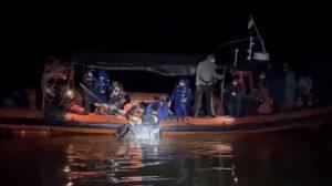 Pos TNI AL Selatpanjang Evakuasi Mayat di Perairan Kepau Baru Selatpanjang Kabupaten Kepulauan Meranti