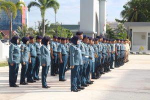 Komandan Lanal Dumai Pimpin Upacara 17an di Mako Lanal Dumai