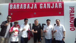 Seribu Kacamata dan Donat yng di bagikan Masyarakat Utara Gor Jakarta Utara