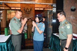 Komandan Lanal Bandung Hadiri Acara Lepas Sambut Pangdam lll/Siliwangi
