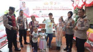 Tingkatkan Literasi, Polresta Bandara Soetta Bagikan Buku ke Publik