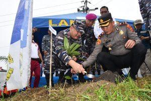 Lantamal I Ikut Serta Laksanakan Program Kali Bersih Nasional Tahun 2023 Secara Serentak Di 78 Titik Tersebar Seluruh Indonesia