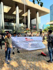Diduga gagal kontruksi Proyek Strategis Nasional bendungan AMeroro di demo di KPK RI.