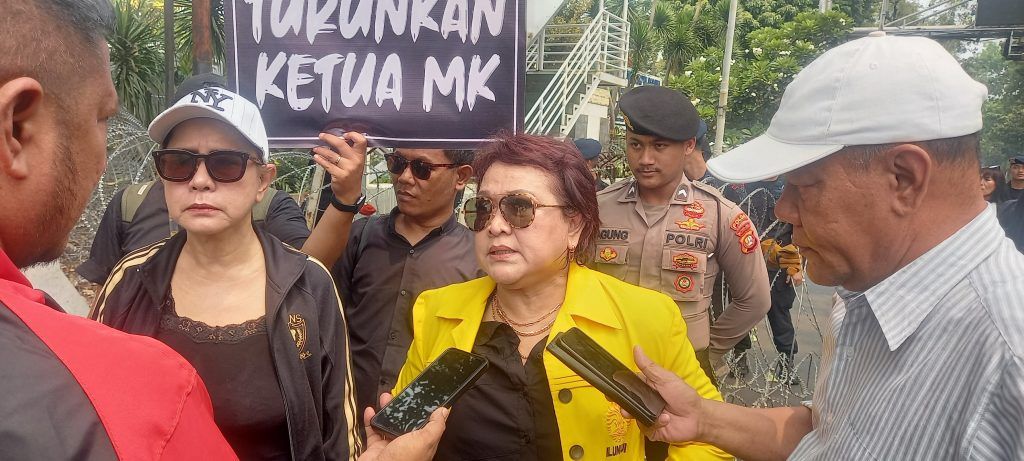 Polisi Hadang Massa Yang Akan Gelar Aksi di MK