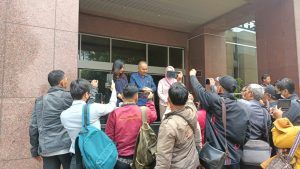 Mediasi Antara Dr. Ike Farida dan PT Elite Prima Hutama Terkait Pembatasan Utilitas di Apartemen Casa Grande Residen