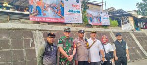 POLSEK METRO MENTENG BERSAMA 3 PILAR MELAKSANAKAN KERJA BAKTI