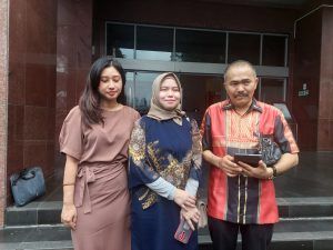 Kembali mangkir mediasi untuk kedua kalinya, Pakuwon group tak punya itikad baik untuk temui pihak Dr Ike farida dan kuasa hukumnya,Komaruddin Simanjuntak
