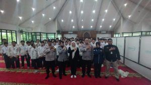 BABINKAMTIBMAS BIMBING LDKS DI PESANTREN MATEMATIKA CEGAH BULLYING