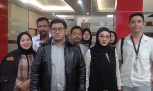 Jenny Laporkan Ezar Terkait Penipuan Cek Kosong Ke Polres Jaksel
