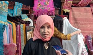 Henny Adly Hadirkan Nuansa Alam Sumbar di INACRAFT 2024