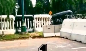 Beginikah caranya pemerintah menghadapi rakyatnya?rakyat bukanlah musuh, musuh bersama kita adalah para KORUPTOR&PENGHIANAT BANGSA