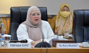 Tak Ingin Jumawa, Hj. Rani Mauliani Tunggu Hasil Rekap KPU