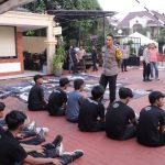 Bawa Bendera dan Petasan, Polres Jakarta Barat Amankan 71 Remaja Konvoi Motor Saat SOTR dan Buka TOTR