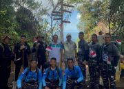 PRAJURIT LANAL BINTAN IKUTI TREKING DAN HIKING DI GUNUNG BINTAN