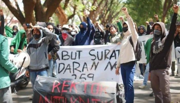 Kena Skorsing Sewenang-Sewenang, Sejumlah Mahasiswa Akan Tempuh Upaya Hukum