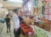 Sambangi PD Pasar Jaya Kel. Pademangan Timur, Kanit Intel Polsek Pademangan Cek Harga dan Situasi Kamtibmas Pasar