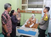 Kapolres Metro Jakarta Utara Beserta Jajaran Menjenguk Aipda Ibrahim, Korban Penyiraman Air Keras