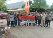 Polsek Koja Gelar Program Minggu Kasih di Gereja Salib Suci