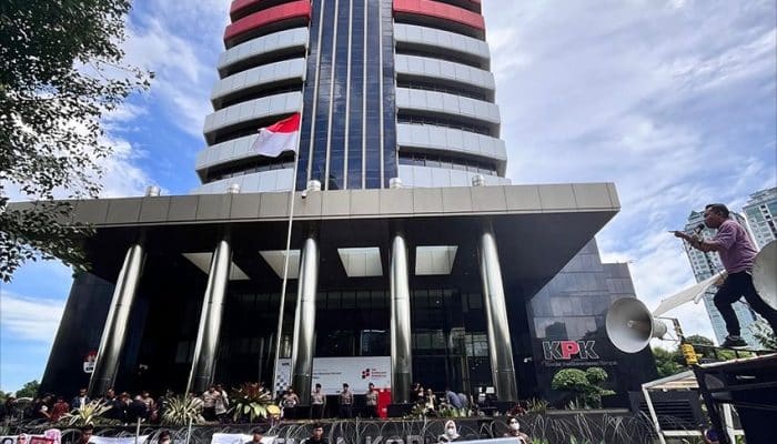 MAKI Serukan KPK Audit APBD Jatim, Tuntut KPK Periksa dan Tahan Direksi PT JGU dan PT Puspa Agro