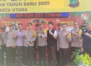 Kunjungan Kapolres Metro Jakarta Utara Kombes Pol H. Ahmad Fuady di Pos PAM  Lapiazza kelapa Gading Jakarta Utara