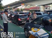 Pengaturan Lalu Lintas Pagi Kapolsubsekror Tanah Tinggi dan Dishub di TL Galur, Jalan Letjend Suprapto