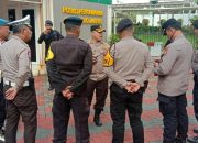 Kapolsektro Tanah Abang Pimpin Pengamanan Unjuk Rasa Oleh Gerakan Mahasiswa Hukum Indonesia Di Gedung DPR RI