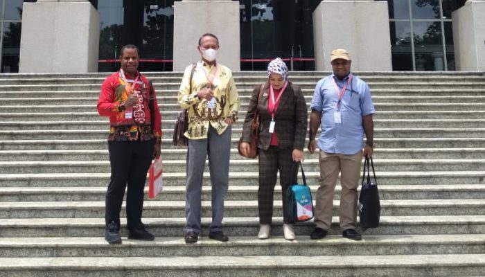 Selisih 19%, Paslon 01 Papua Benhur Tomi Mano – Yermias Bisai, Gugat Ke MK