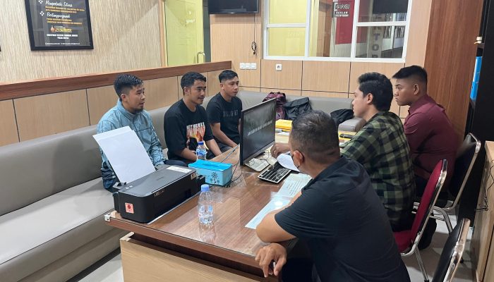 Diduga Terlibat Tambang Pasir Ilegal, Kepala Desa Puusangi Dilaporkan ke Polda Sultra