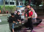 Polres Metro Jakarta Pusat Gelar Patroli Jalan Kaki di Bundaran HI, Beri Himbauan Kamtibmas kepada Remaja