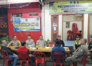 Kompak Jaga Wilayah: Polsek Johar Baru dan Potensi Masyarakat di Pos Singgah Ramadhan 1446 H, Gang T Kampung Rawa