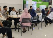 Tiga Pilar Kelurahan Kemayoran Sambangi Family Mart Untuk Tingkatkan Keamanan Dan Kenyamanan