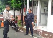 Patroli Dialogi Kapolsubsektor Cempaka Putih Barat Perkuat Keamanan Di Bulan Ramadhan