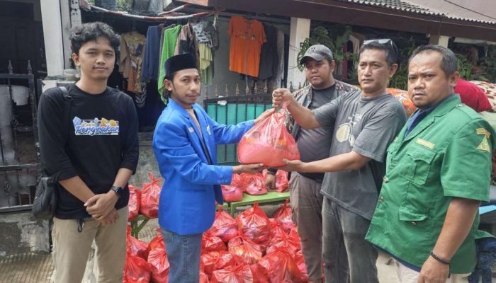 PB PMII Salurkan Bantuan untuk Korban Banjir di Kota Bekasi