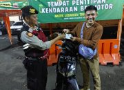 Warga Ambil Kendaraan Titipan Pasca Mudik, Polsek Kelapa Gading Apresiasi Partisipasi Masyarakat