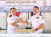 Komandan Pangkalan TNI Angkatan Laut Dumai Pimpin Sertijab Komandan KRI Imam Bonjol-383